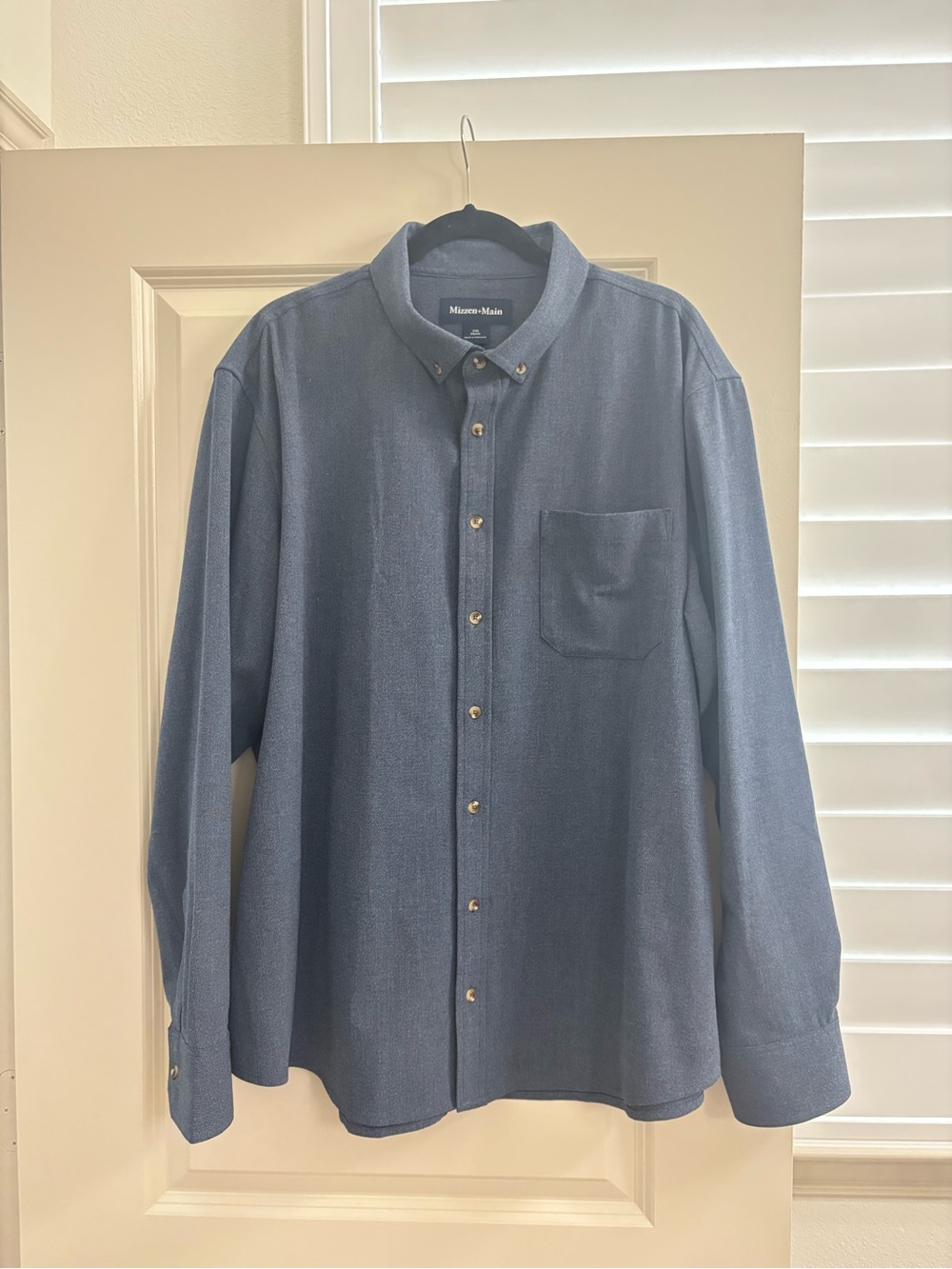 Mizzen+Main Indigo Textured Button-Down Shirt